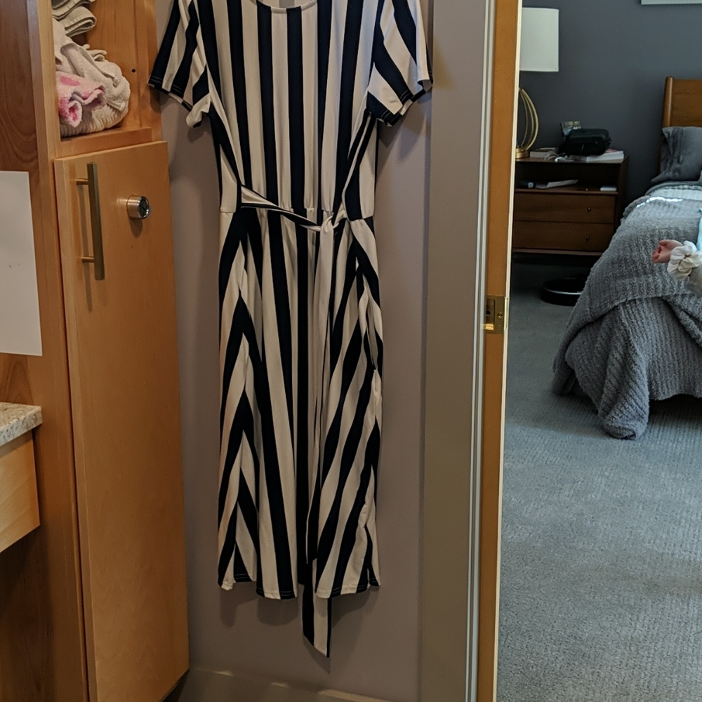 Navy and White Spring dress WITH pockets